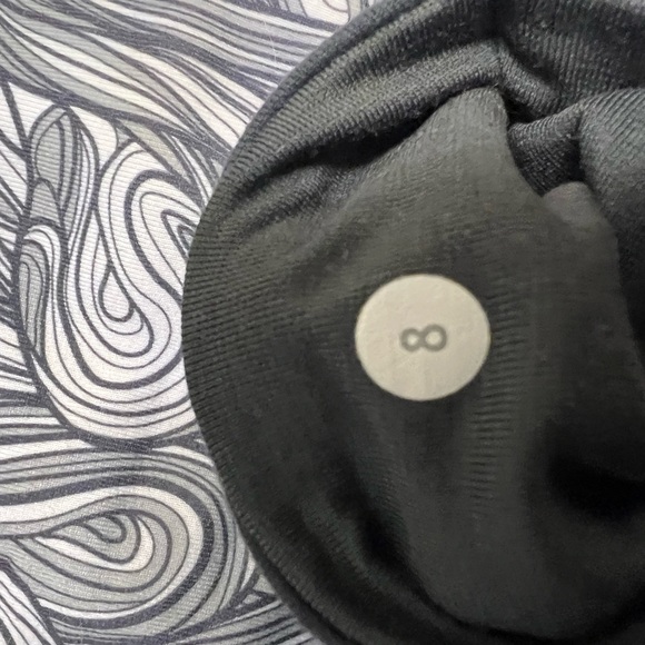 lululemon | Gray White Wunder Under Crop Pants | 8 - Picture 4 of 4